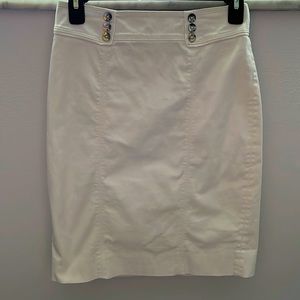White House Black Market White Pencil Skirt
